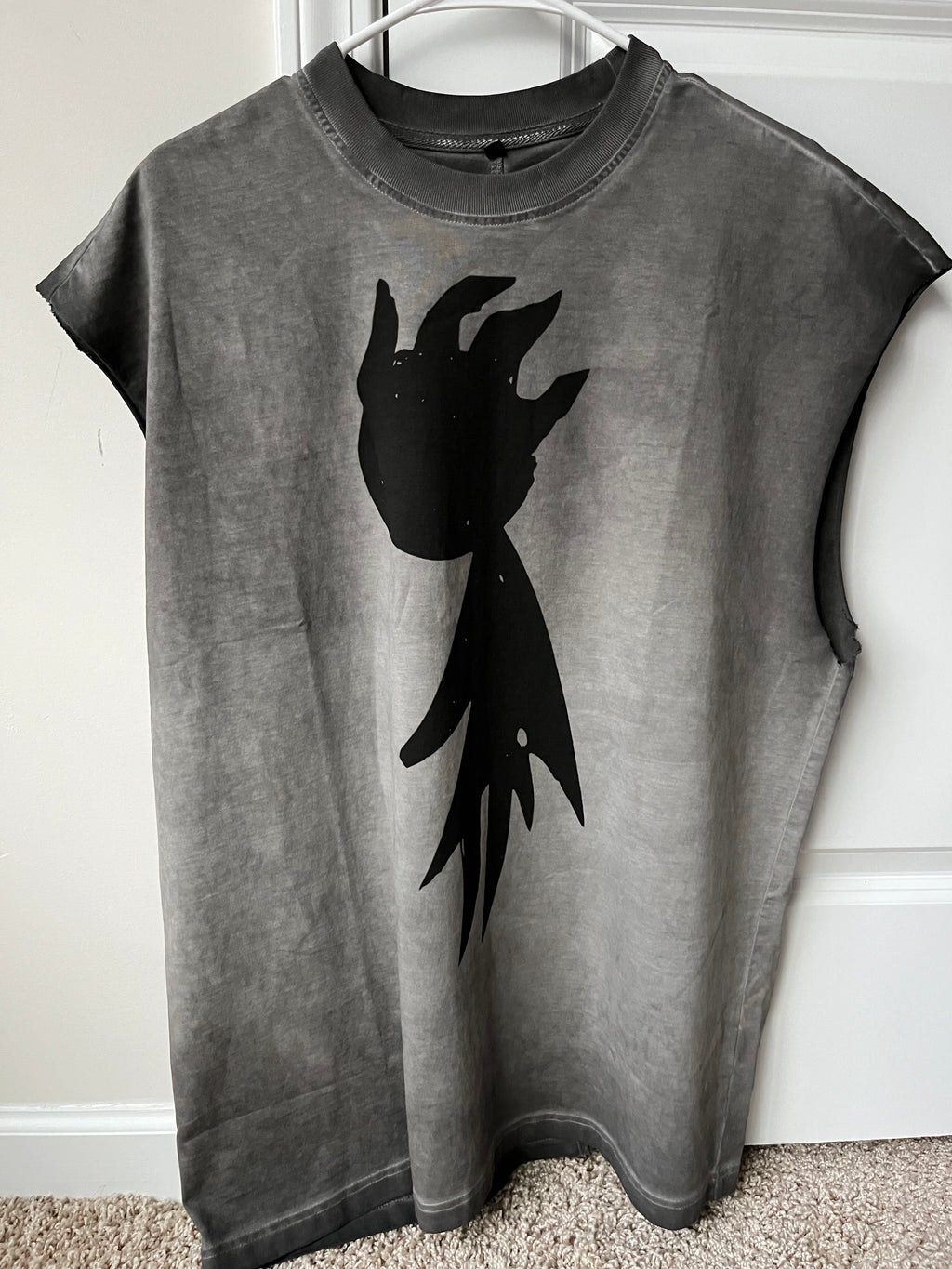 617 SLEEVELESS TEE